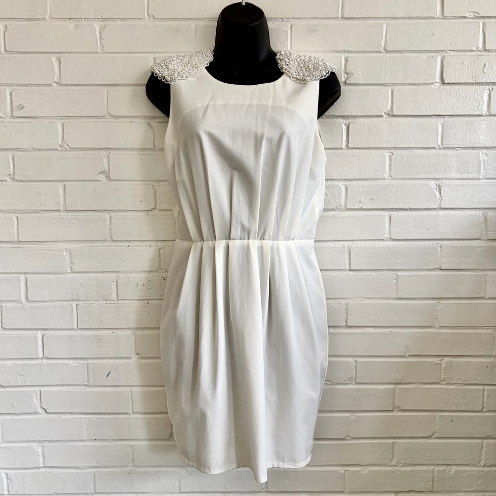 Ark & Co White Mini Dress with Pearl Embellished Shoulders, SZ S‎ EUC